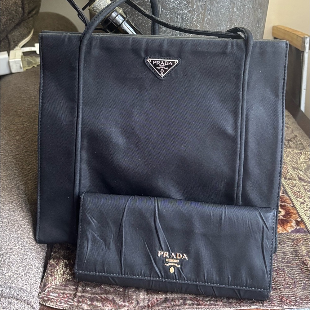 RARE🔥AUTHENTIC PRADA NYLON Logo Satchel/Shoulder/ Nylon/leather wallet